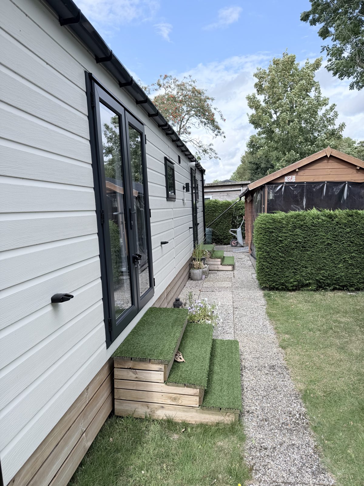 Garten rund um das Chalet